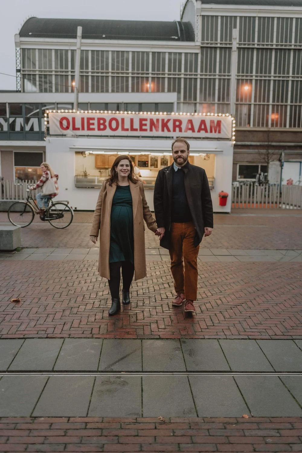Maternity photoshoot in Haarlem city by Vicky McLachlan Photogaphy_27