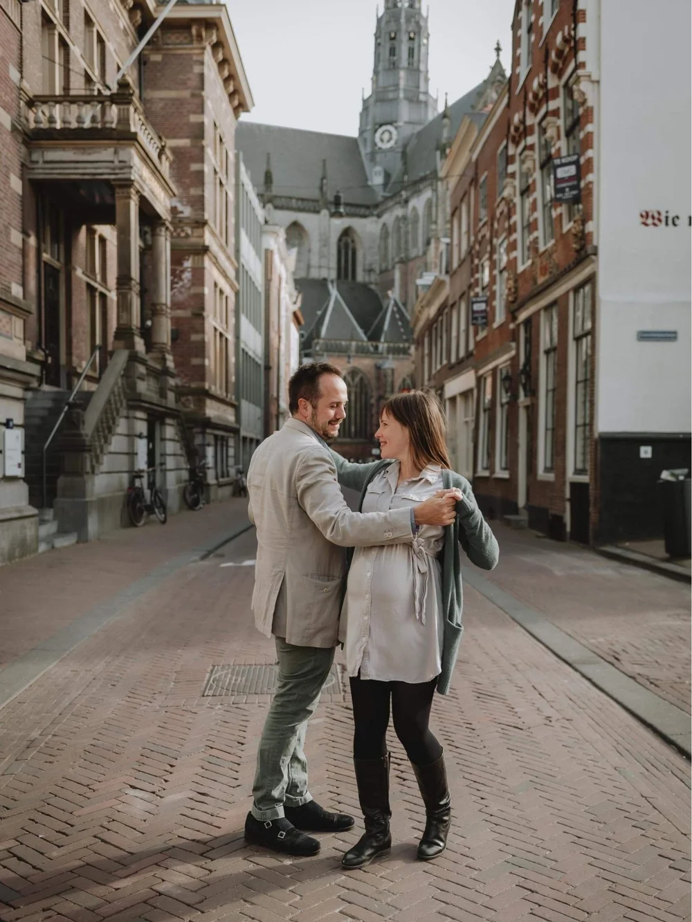 Maternity photoshoot in Haarlem city by Vicky McLachlan Photography | David Sofia_1