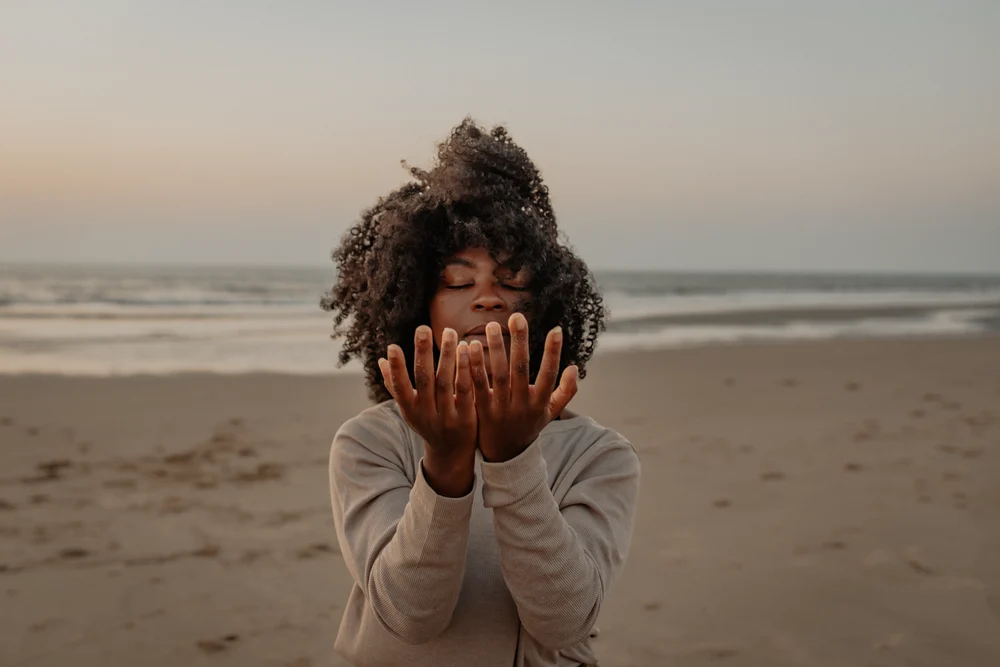 Christine Amagove by Vicky McLachlan Photography | Captured Grace -1-6.png