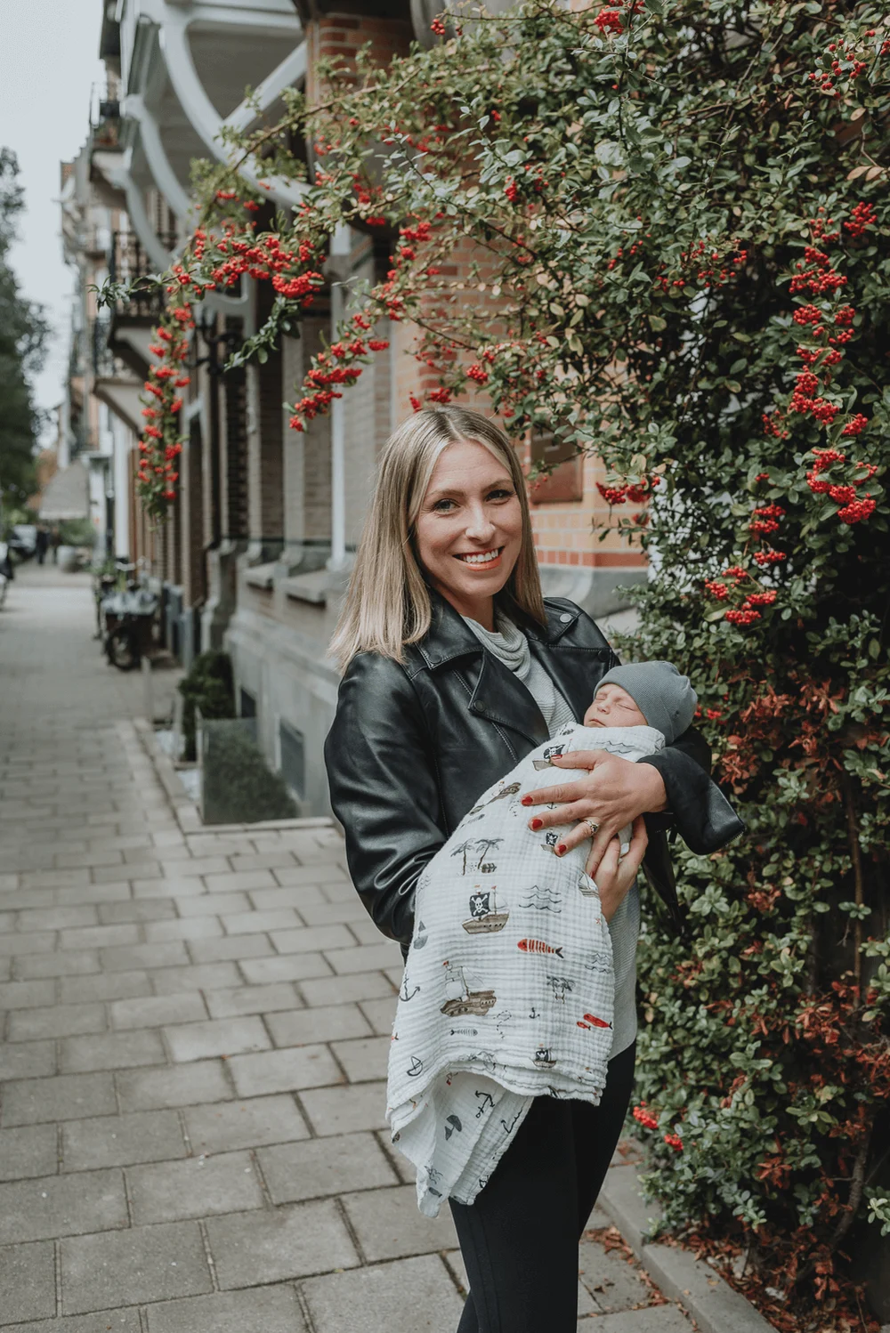 Newborn photoshoot for an American family in Amsterdam_19