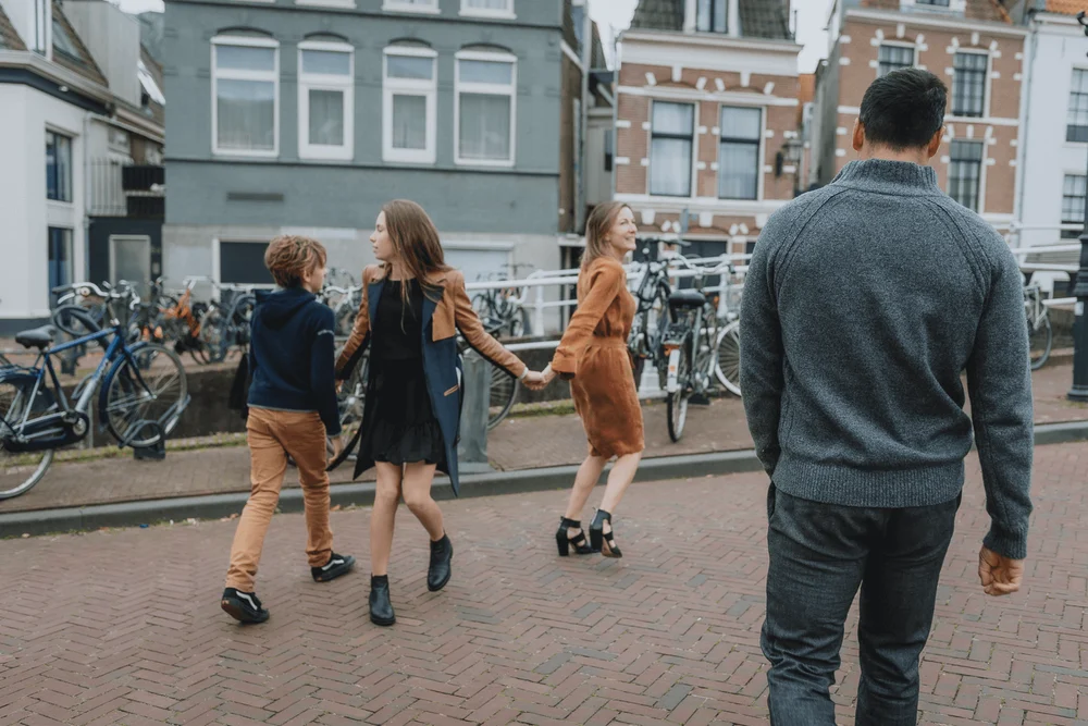 Gift Card Photoshoot in Haarlem-Amsterdam by Vicky McLachlan Photography | Bolster Family_9